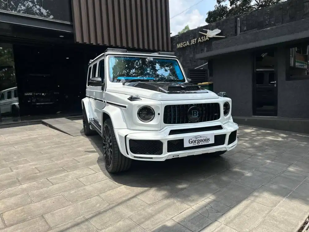 Mercedes Benz G63 BRABUS G900