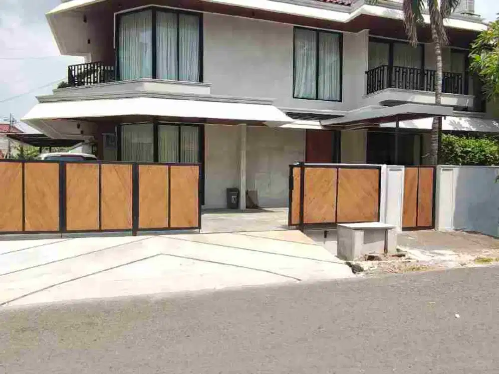 Rumah Modern Elegan Siap Huni Di Pondok Indah, 17174
