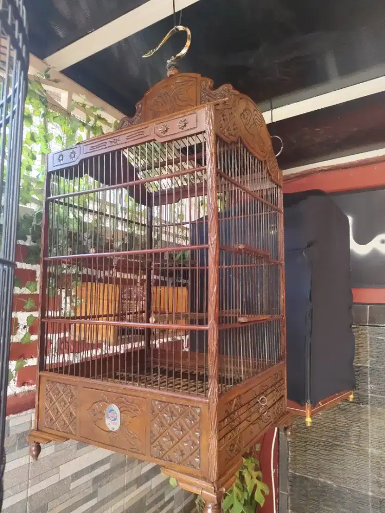 Sangkar jati ukir