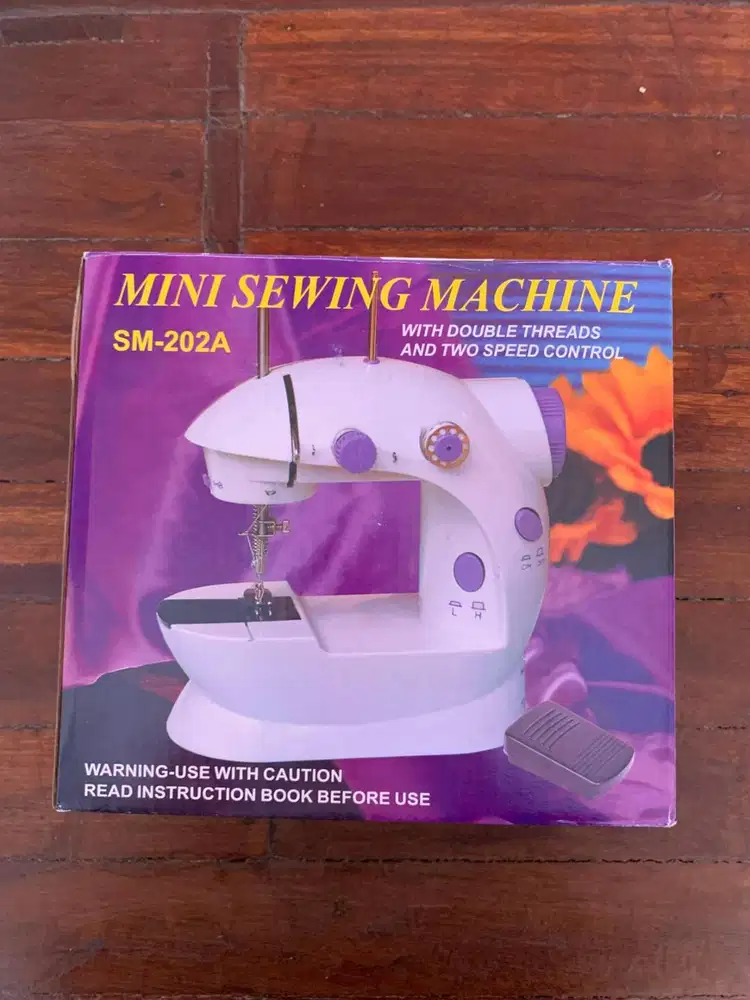 Mesin Jahit Baju Mini Portable Ada Lampu Mini Sewing Machine SM 202A