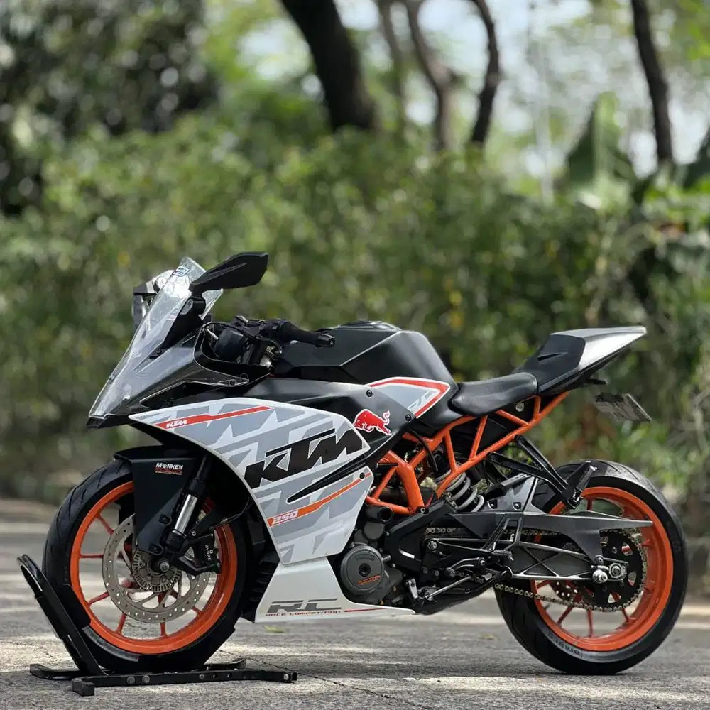 KTM RC 250 ABS PUTIH 2017 KM 19K PAJAK PANJANG NO MINUS