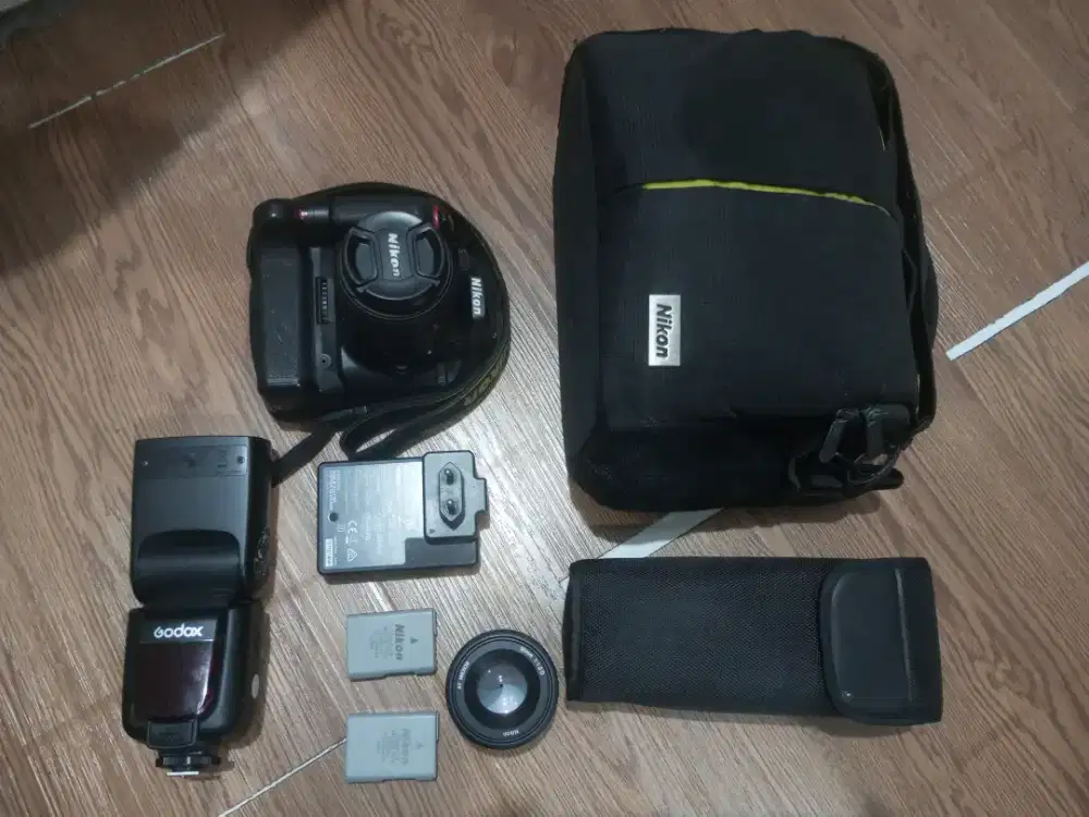 Kamera Nikon D3300
(Paket Ready Hunting)