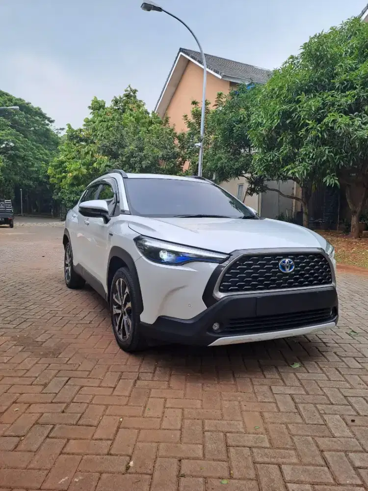 Toyota Corolla Cross Hybrid 2020 Putih mutiara istimewa