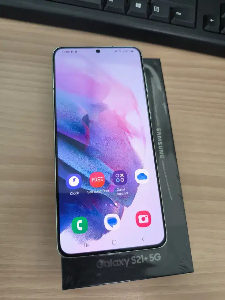Samsung S21 Plus 5G 8/256 GB Phantom Silver SEIN