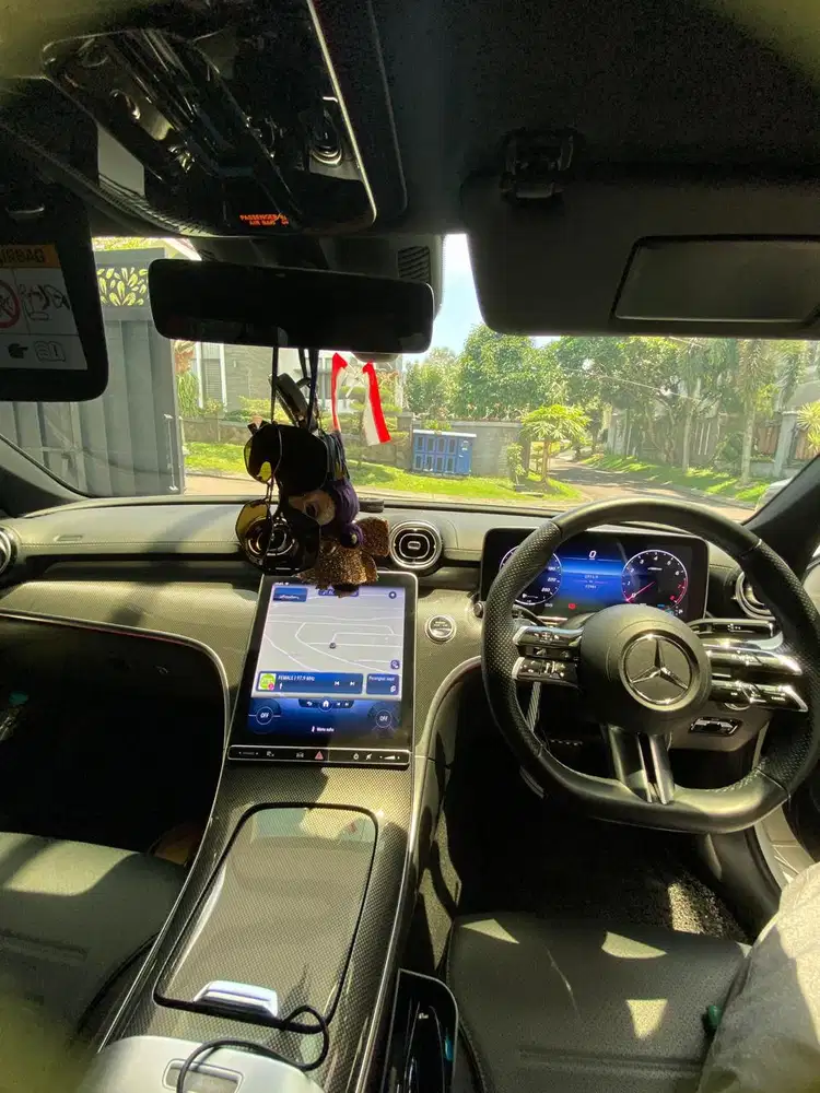 Mercedes-Benz C300 2023 Bensin