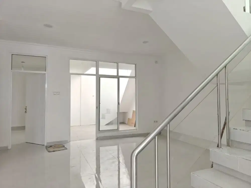 A188 Jual Rumah Cluster Full Renovasi di Komplek Modernland Tangerang