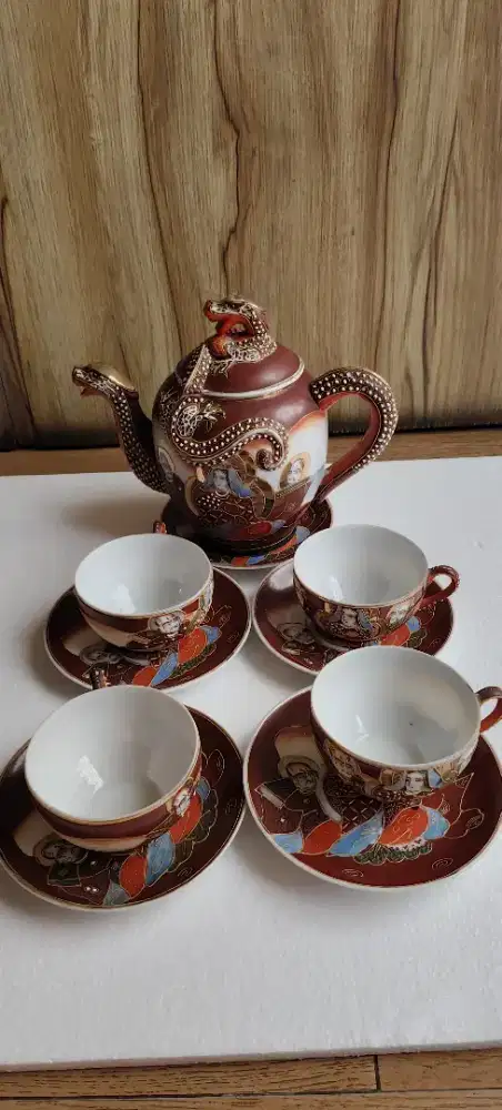 Set Teko & Cangkir Antik Jepang Satsuma Style Hand Painted