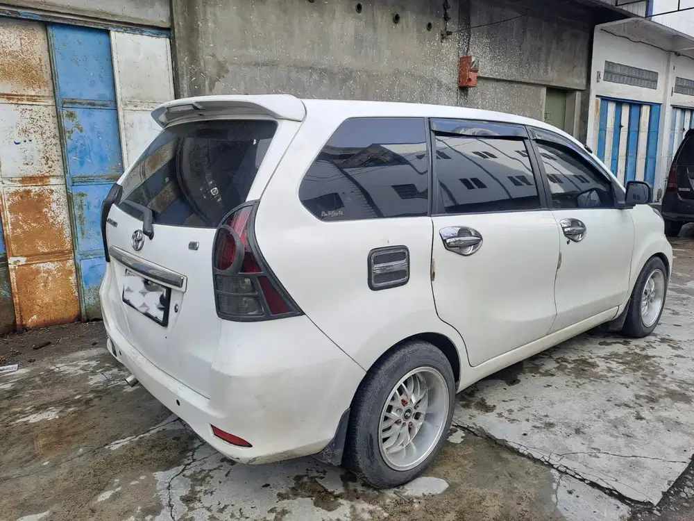 Toyota Avanza 2012 Bensin