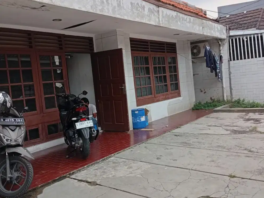 Rumah JL.Grinting Blok A , Bisa Kantor , 110 jt / thn