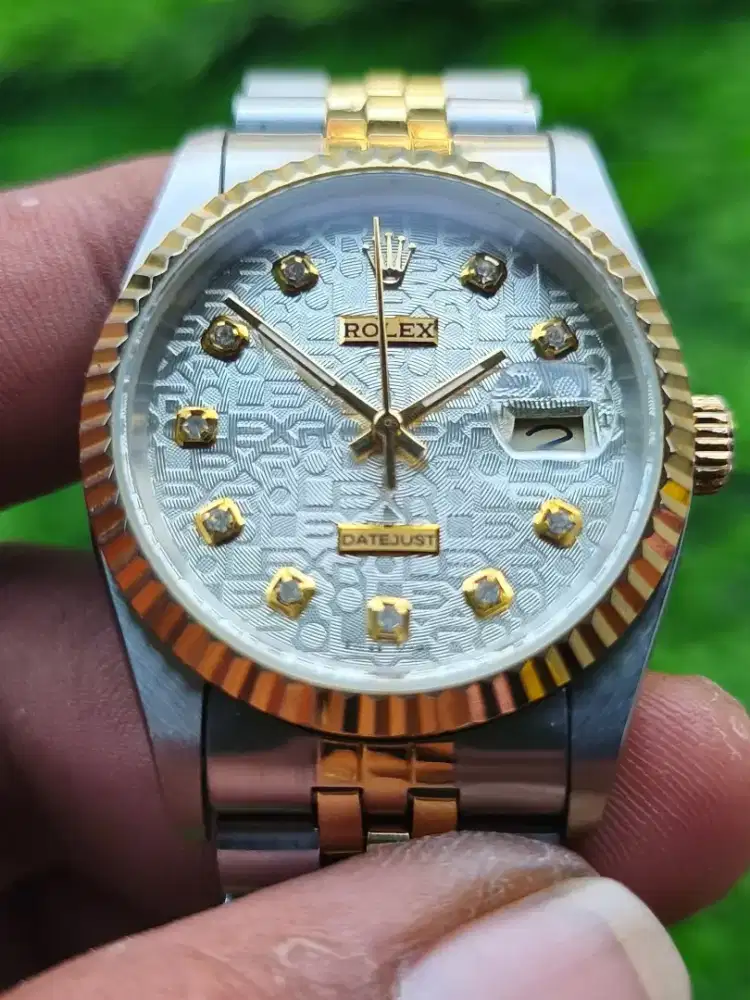 Jam rolex date just
automatic
full bawaan