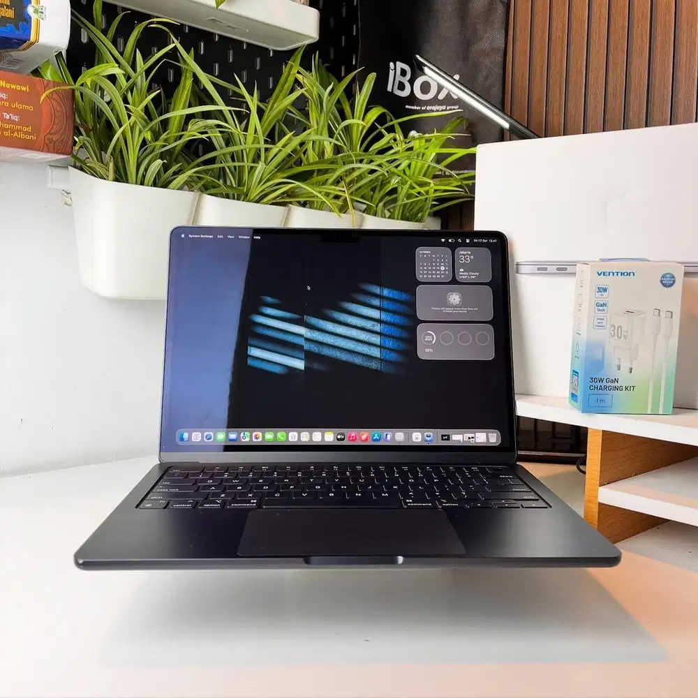 MacBook Air M2 8gb 256gb iBox Midnight Battery Health 94%