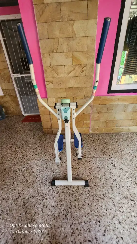 Alat olahraga penurun berat badan