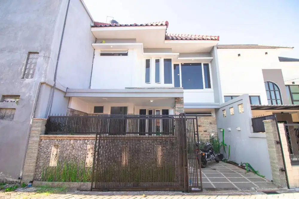 [Nego] Rumah Villa Batu (Termasuk Isinya) 5 menit dari Alun-alun Batu