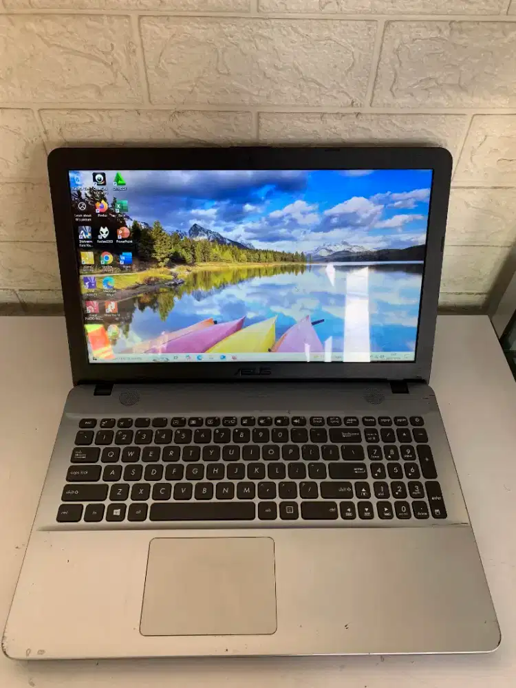 Laptop Asus 15.6 inc Sudah Ssd Murah