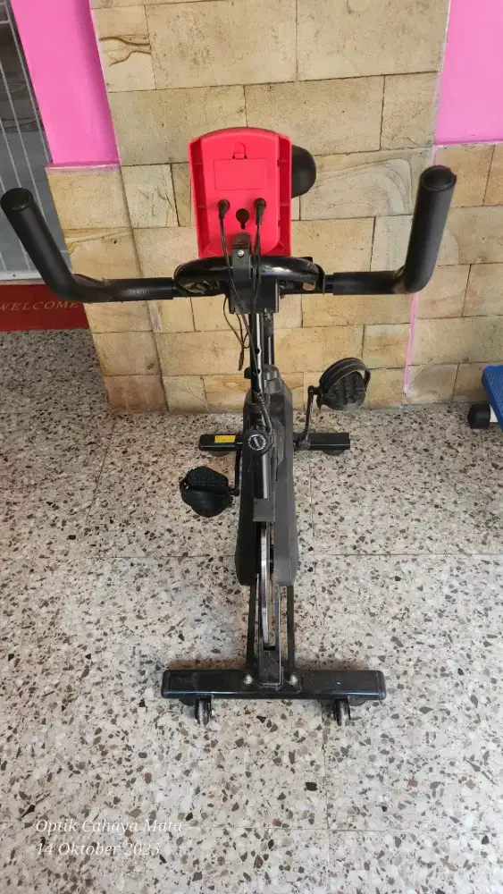 Alat olahraga penurun berat badan