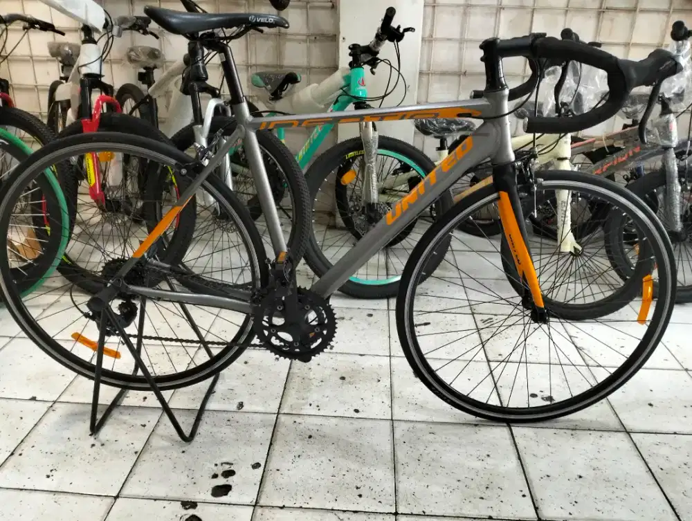 COD, Jual sepeda roadbike united Inertia 1.00 ( bekas sangat bagus )
