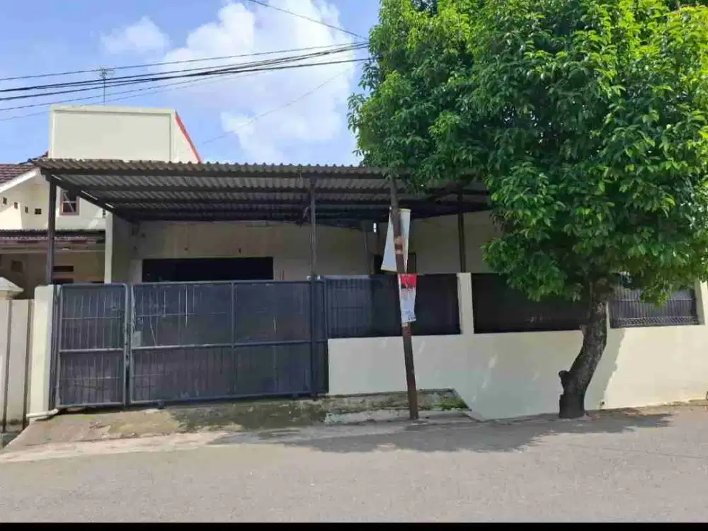 Dijual rumah  2 gandeng di kelapa dua Gading Serpong bisa u. kost2an Harga nego