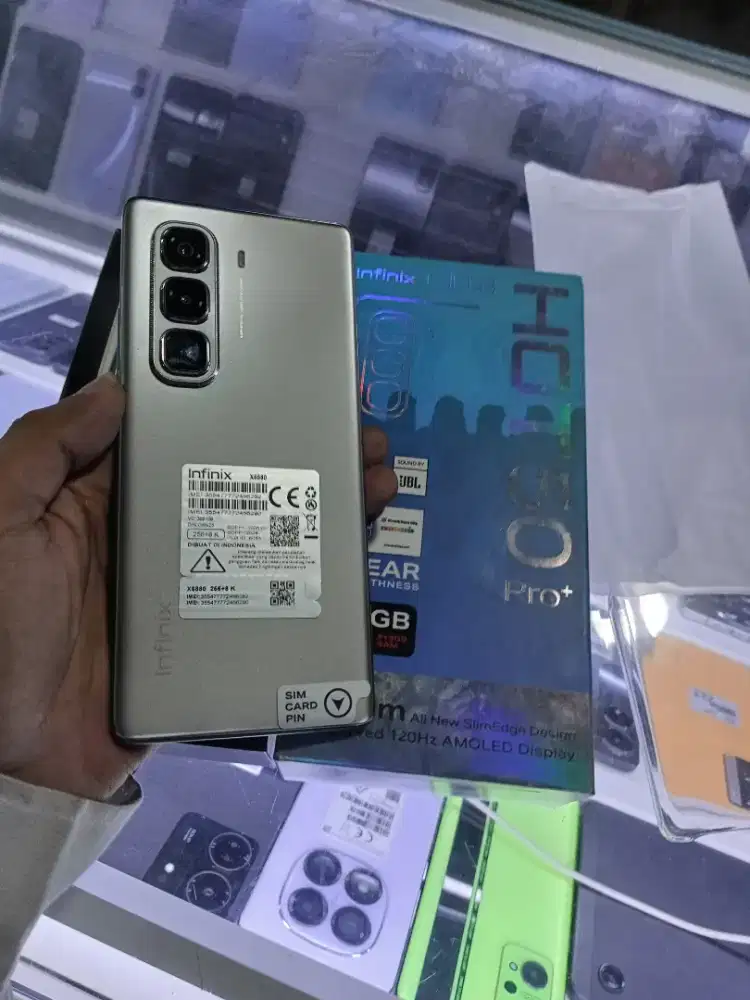 Infinix hot 50 pro+ 8/256gb