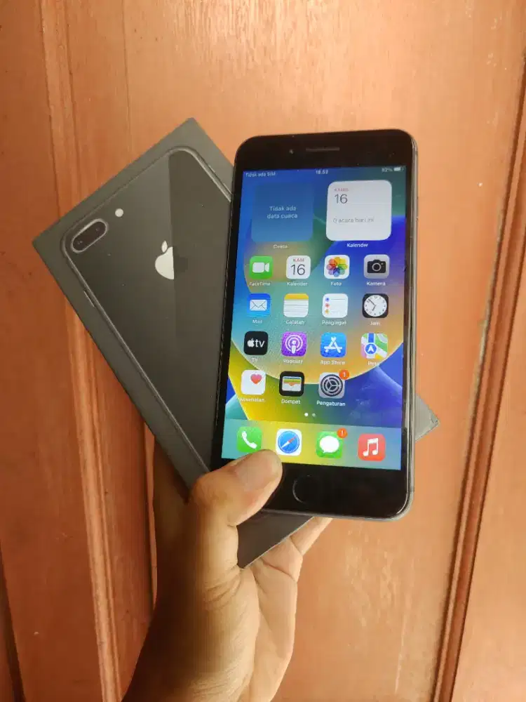 Iphone 8 plus 64 gb