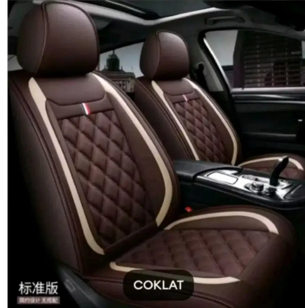 . Menjual sarung jok mobil