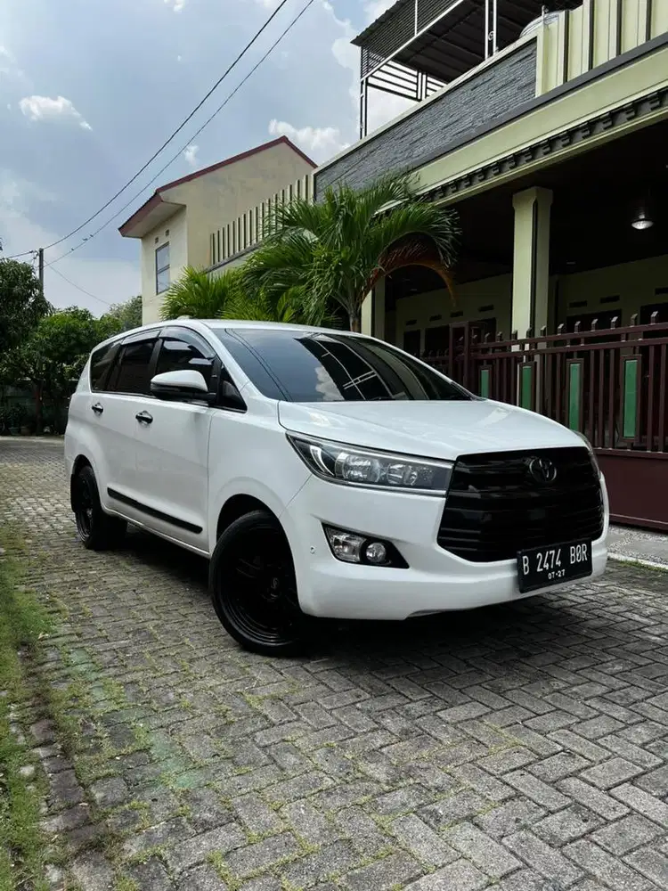 Dijual Innova Reborn 2.4 V AT 2017