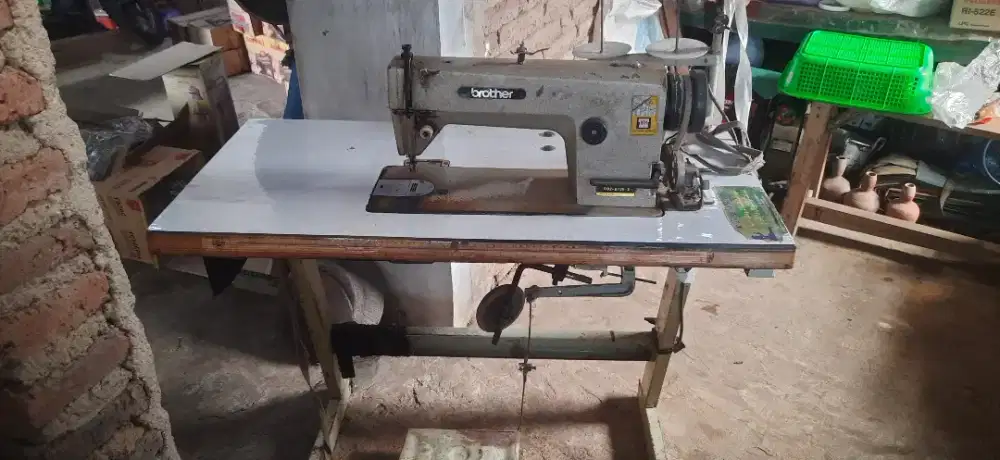 dijual mesin jahit dan mesin obras