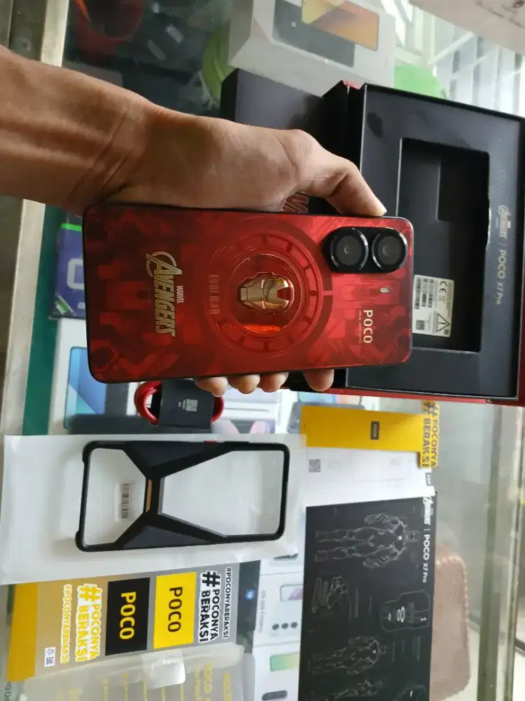 Poco x7 pro 5g 12/512gb iron man