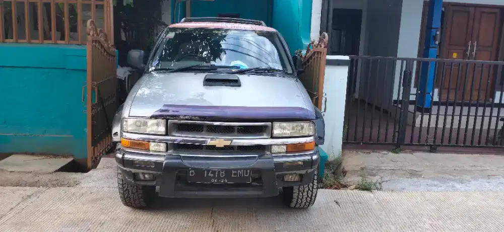Dijual Ope Blazer 2.2 DOHC MT thn 1996 Warna Abu Metalic