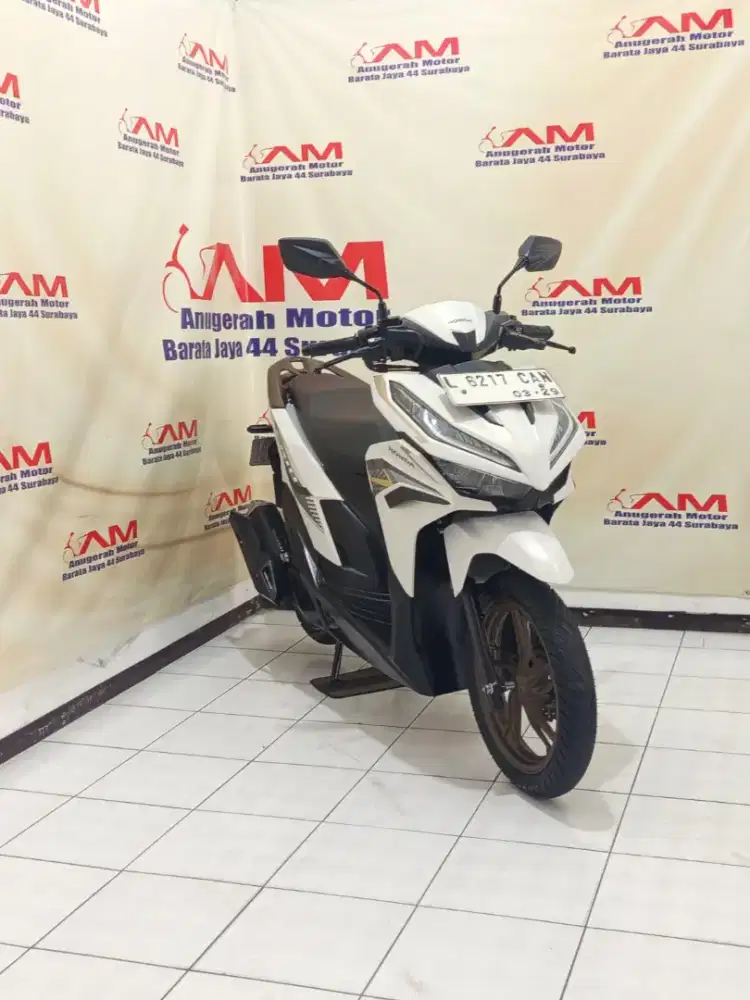 Honda new vario 125 keyless tahun 2024 warna putih