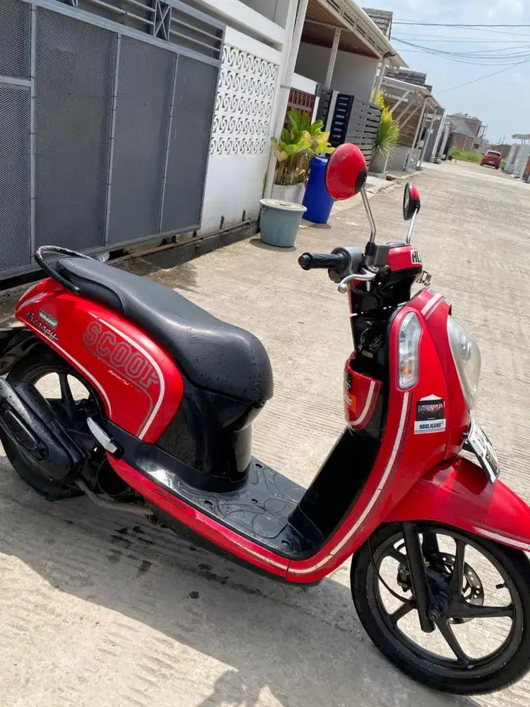 Scoopy 2015 lengkap
