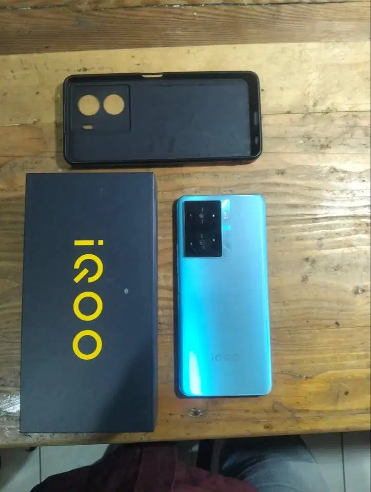 HP IQOO Z7x 5G Ram 8 GB / 128 GB 6000 mAh