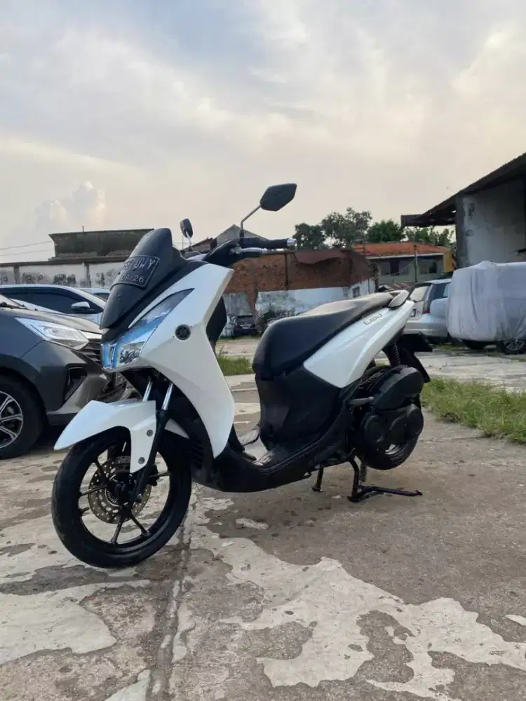 Yamaha Lexi 125cc vva th 2021