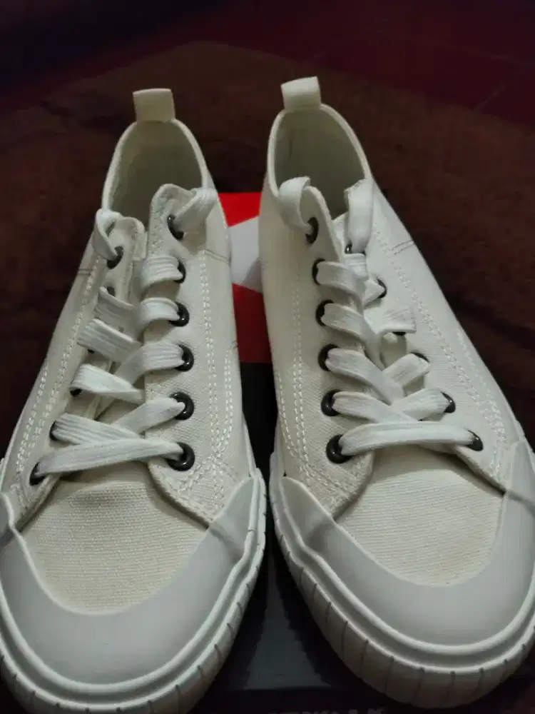 Airwalk Putih/Baru