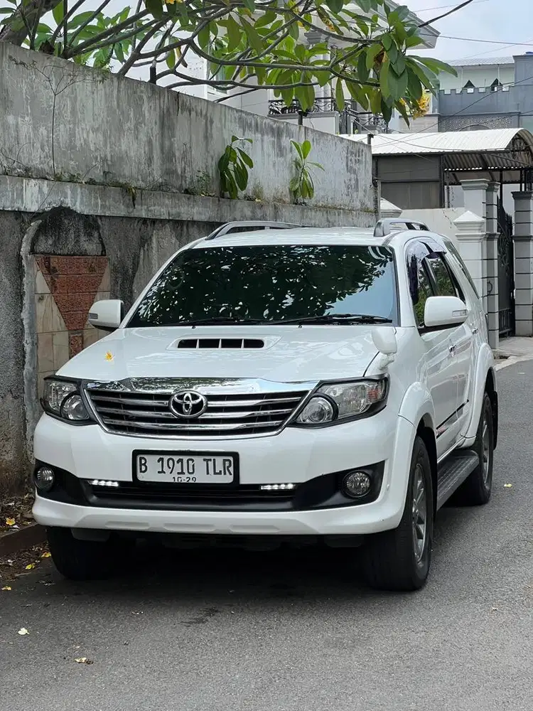 Toyota Fortuner Vnt Diesel AT Original