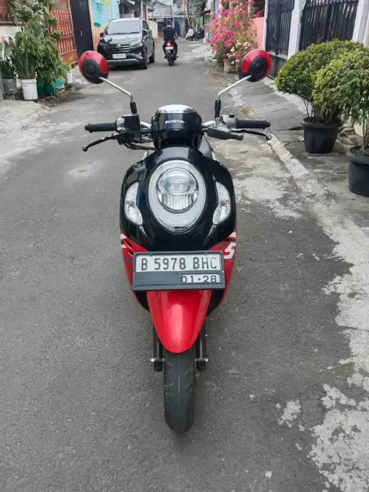 Honda Scoopy f1 tahun 2023 mesin cvt halus siap pakai