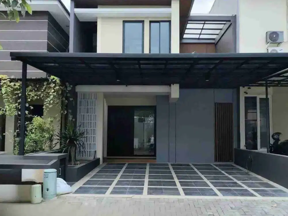 Rumah bagus murah Dian Istana Surabaya barat dekat Graha Famili