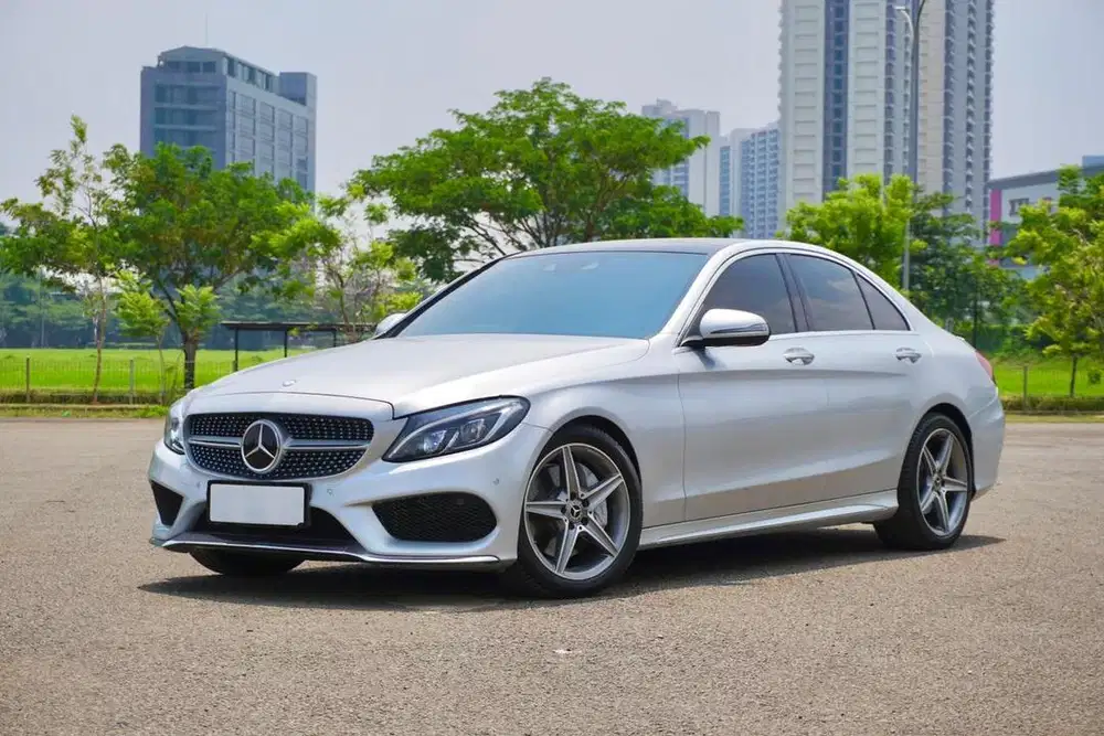 DP Ringan Mercedes Benz C300 W205 AMG 2017 Silver Best Buy abu terang