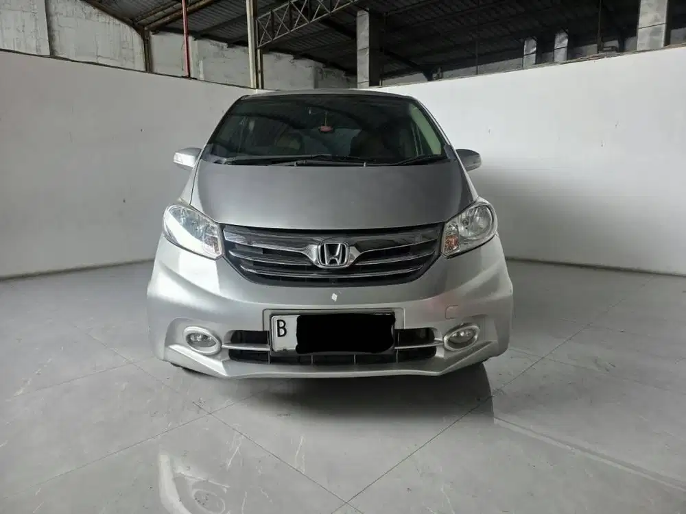 Honda Freed PSD AT ( Matic ) 2013 Abu Muda Ac Double plat ganjil