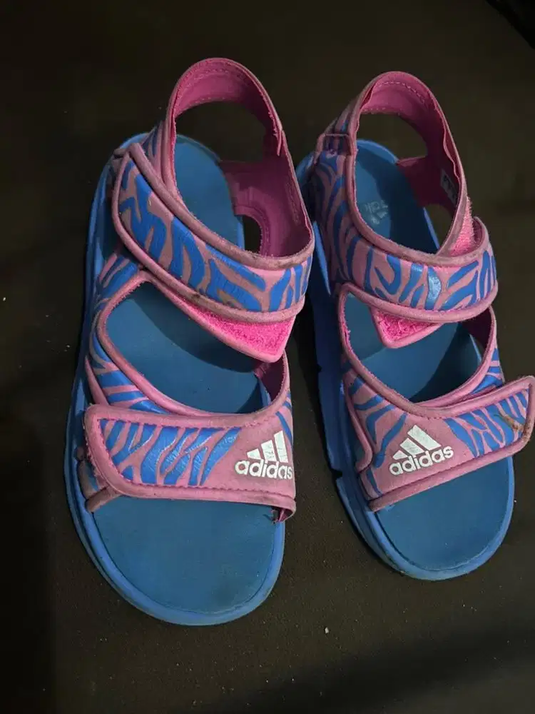 Sendal adidas anak original