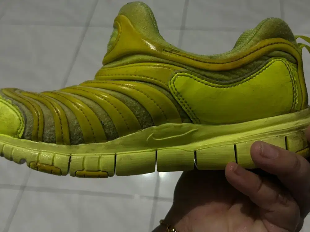Sepatu nike cipung