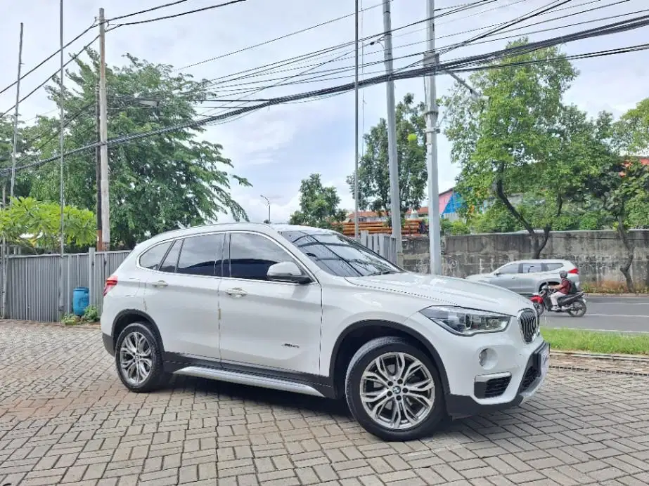 DP MURAH BMW X1 1.5 sDrive18i Bensin-AT 2017 CJGZB