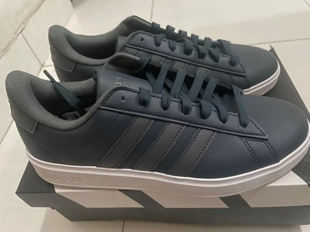 Adidas grand court 2.0