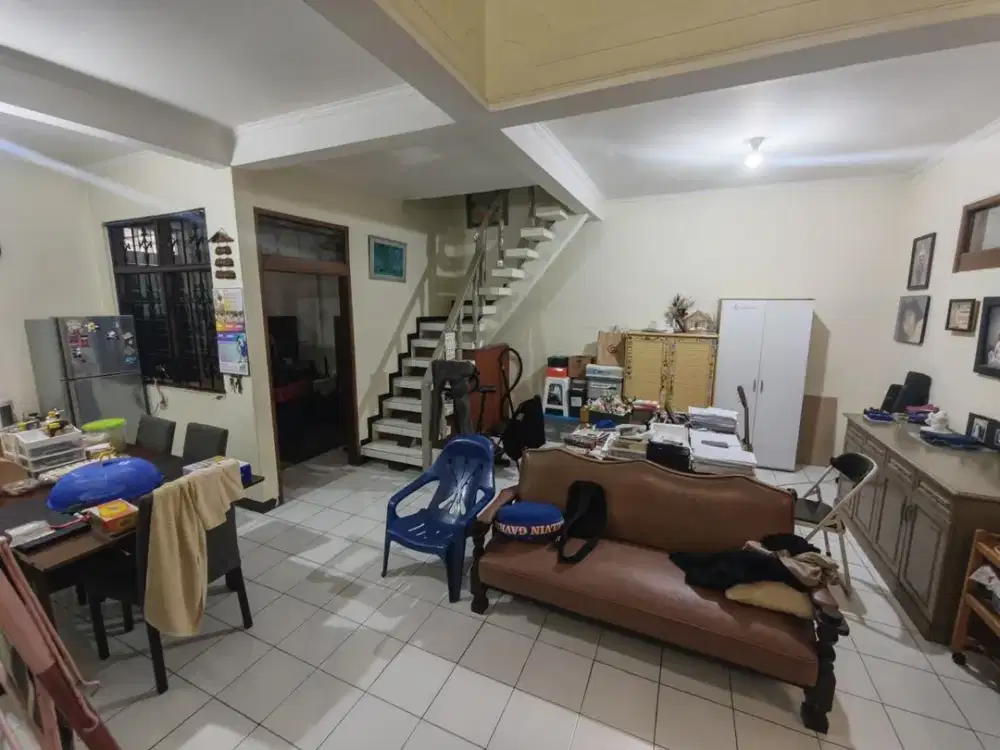 Dijual Rumah Nyaman Terawat Siap Huni Minimalis Lokasi di Taman Kopo Indah 1 Bandung