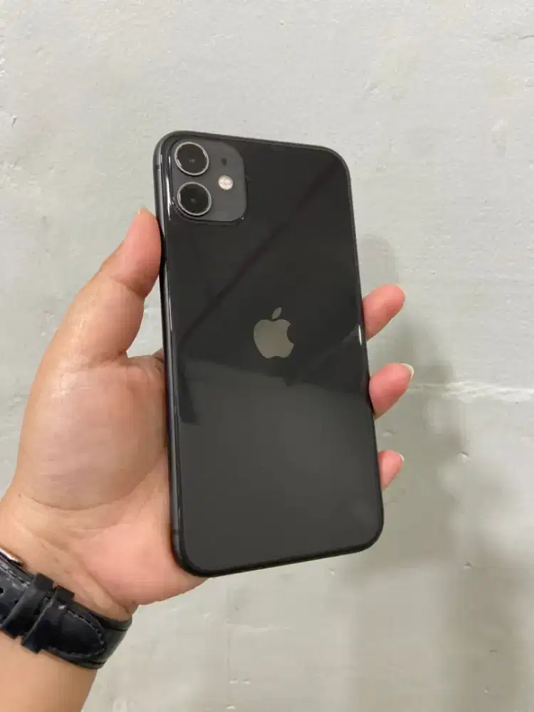 iPhone 11 64 GB iBox
