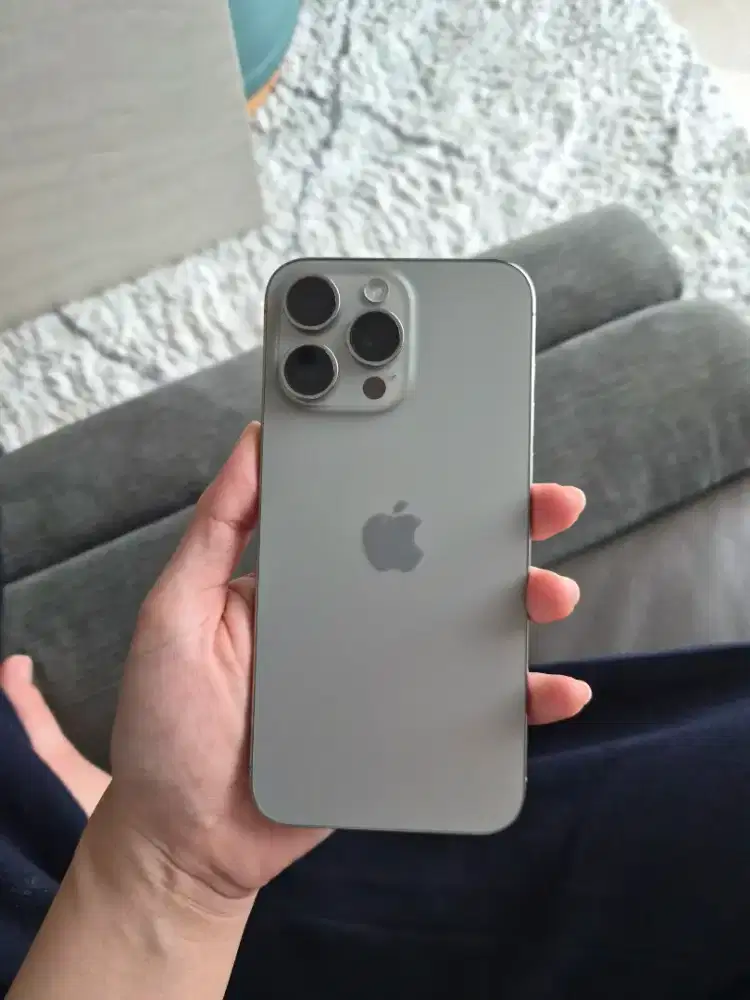 Iphone 15 pro max 512gb Natural Titanium