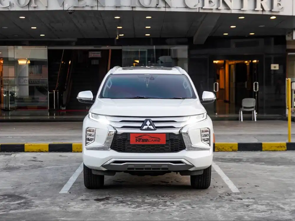 Pajero sport dakar 4x2 (sunroof) Putih Th 2023 (nik 2022)