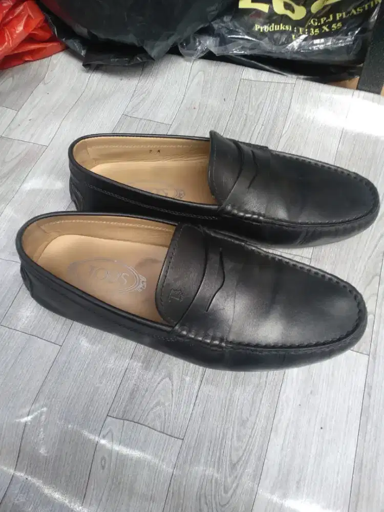 Sepatu pria lofers Tod's orignal size 41 second