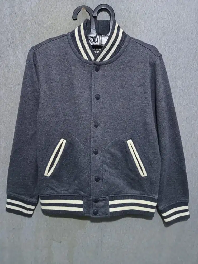 SPAO VARSITI sz L