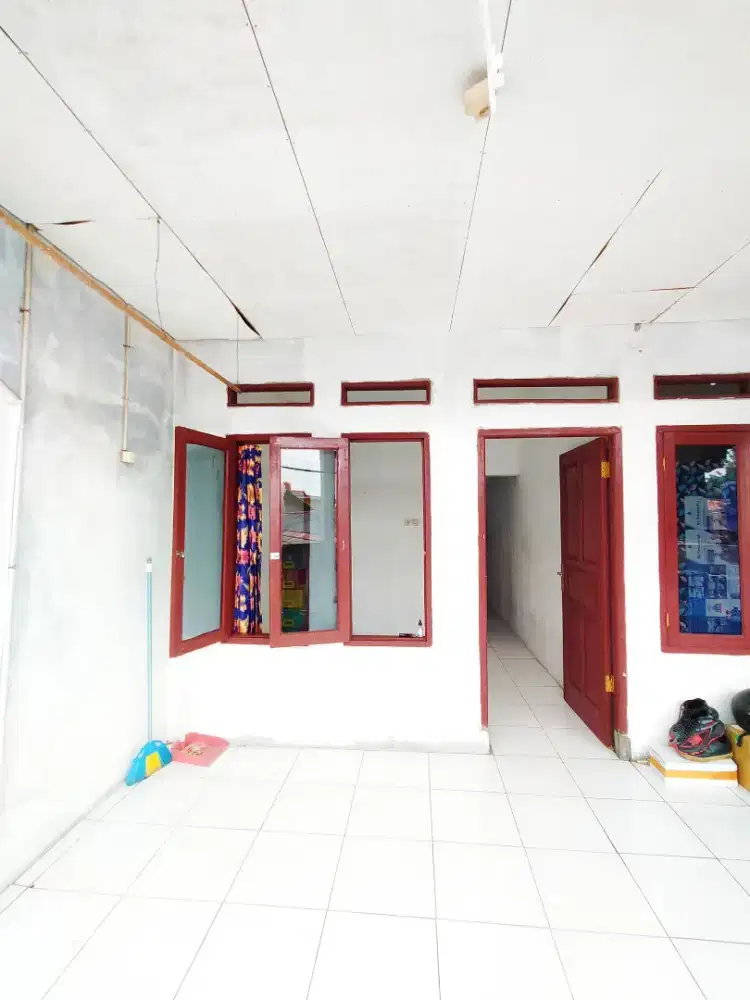 DISEWAKAN KOST/ KONTRAKAN MURAH, BERSIH TANPA BISING