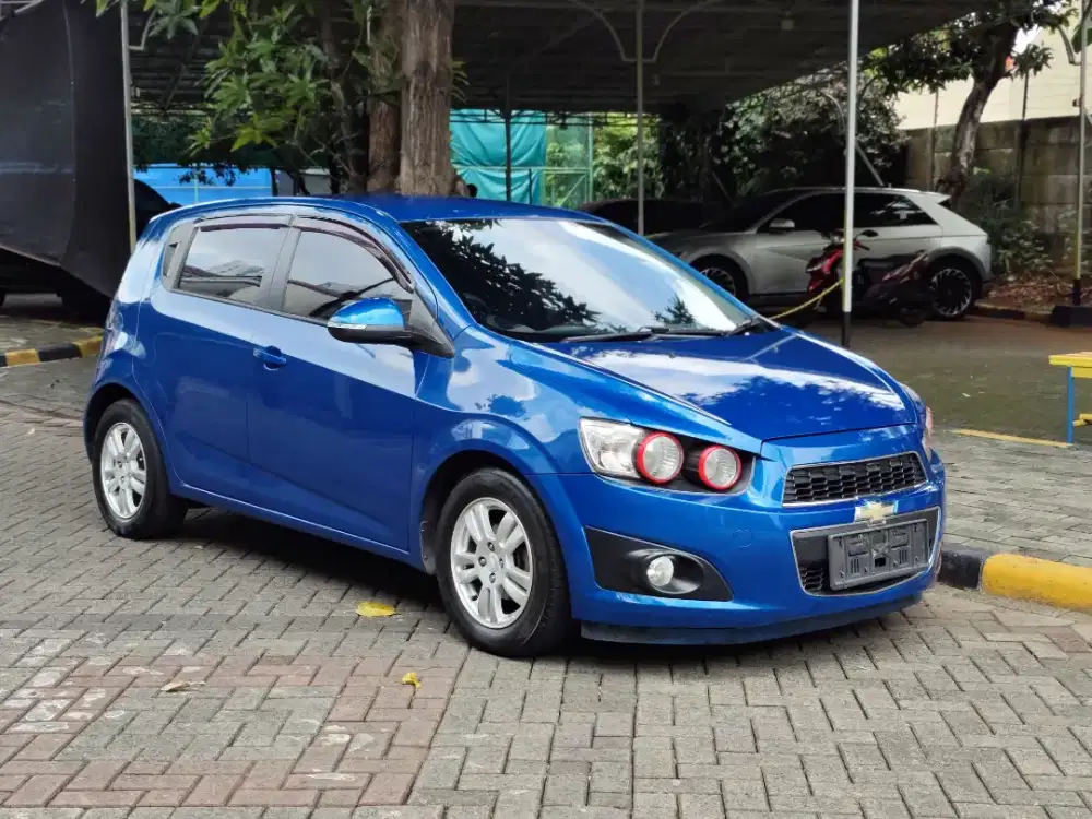 Chevrolet Aveo Sonic LT 2014